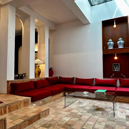 Casa de hóspedes Maison Maite, Au Coeur De 4*